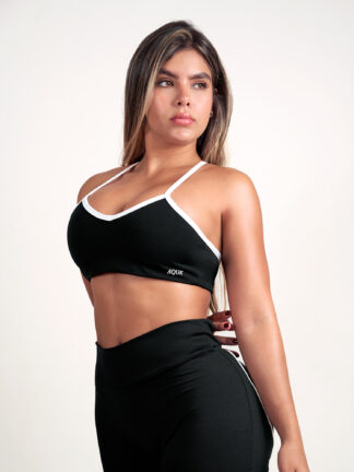 Top Heart Negro Sesgos Blancos